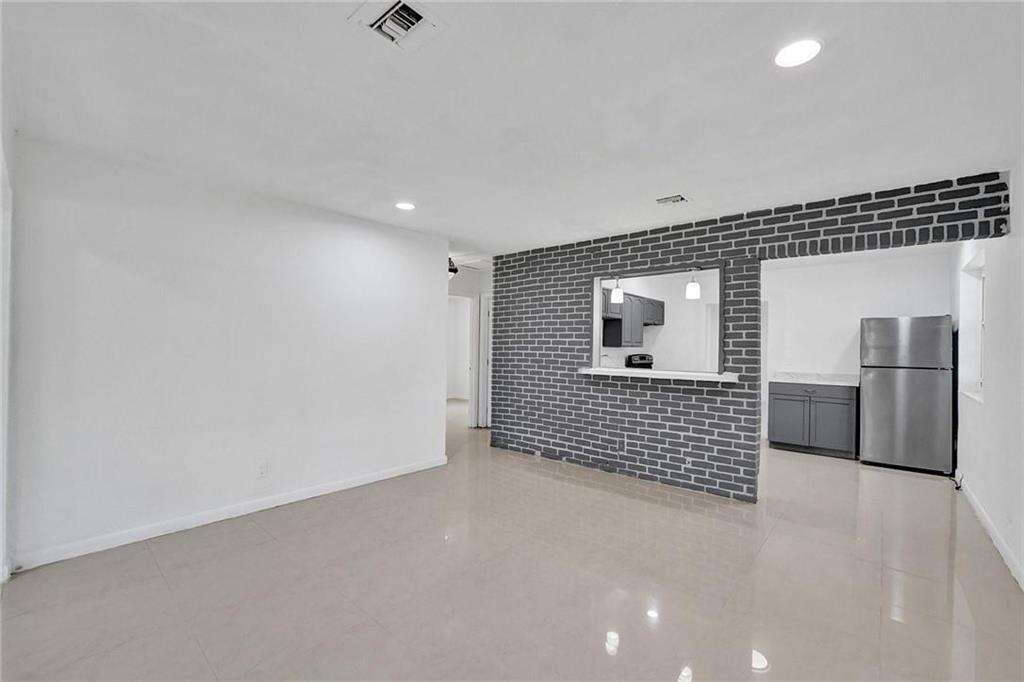 2422 Sherman, Hollywood, FL 33020 - For Sale photo 3