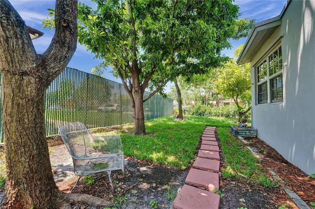 2422 Sherman, Hollywood, FL 33020 - For Sale photo 27