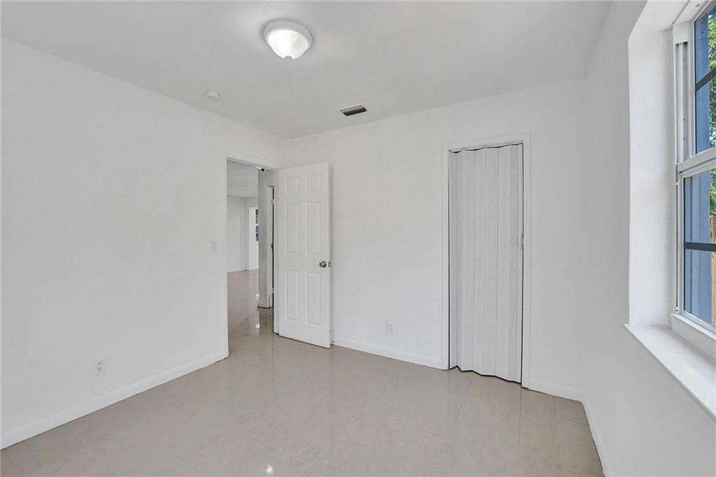 2422 Sherman, Hollywood, FL 33020 - For Sale photo 5