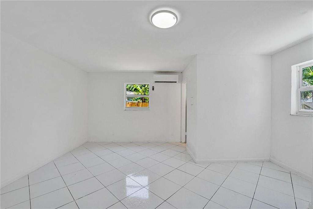 2422 Sherman, Hollywood, FL 33020 - For Sale photo 6