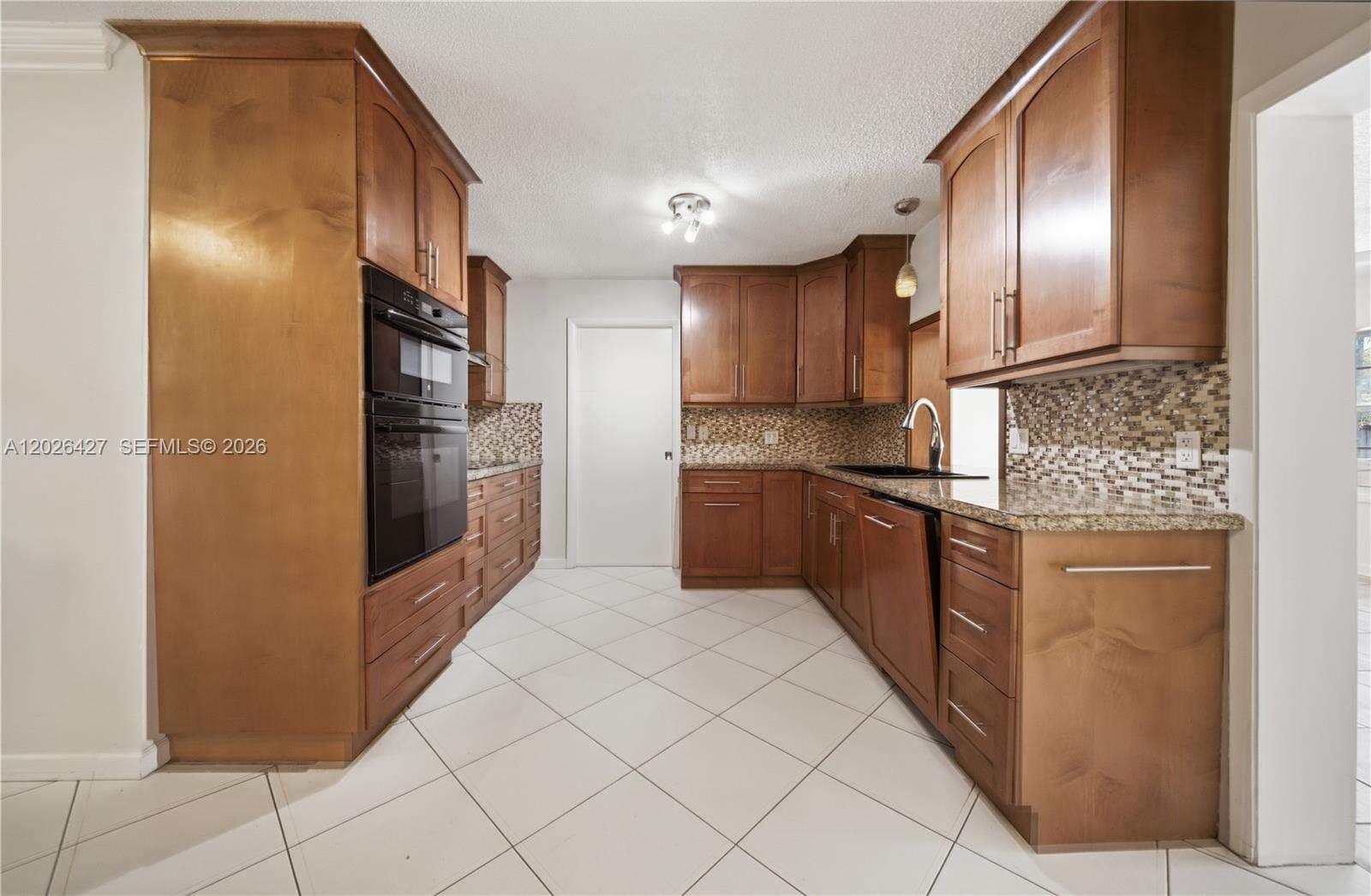 2202 42nd Ave, Hollywood, FL 33021 - For Sale photo 24