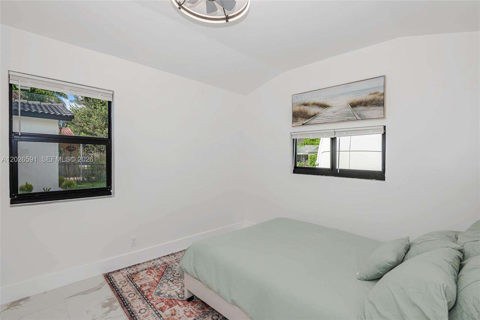 537 29th Ct, Hollywood, FL 33020 - For Sale photo 14