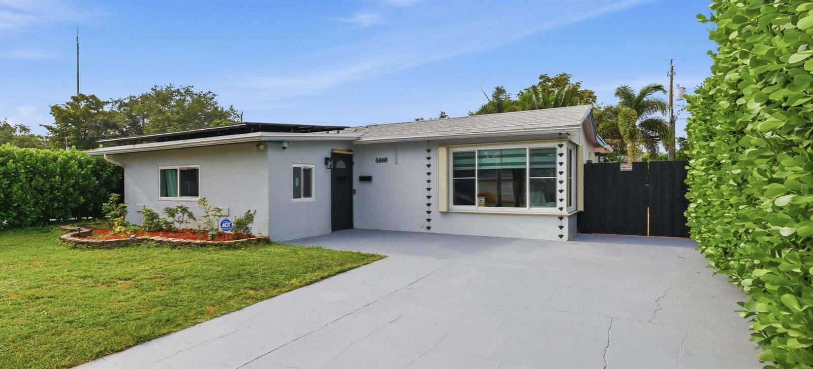 6448 Custer, Hollywood, FL 33024 - For Sale photo 1
