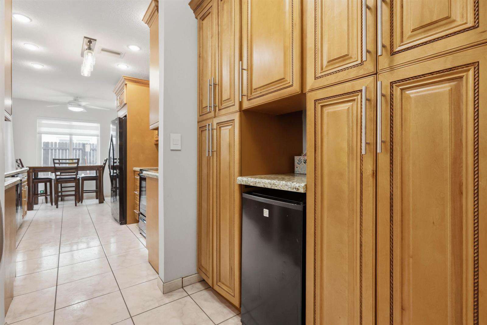 6448 Custer, Hollywood, FL 33024 - For Sale photo 23