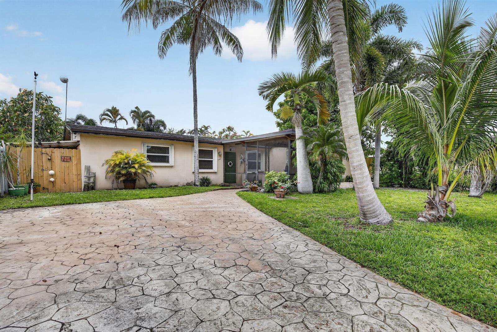 7140 Meade, Hollywood, FL 33024 - For Sale photo 1