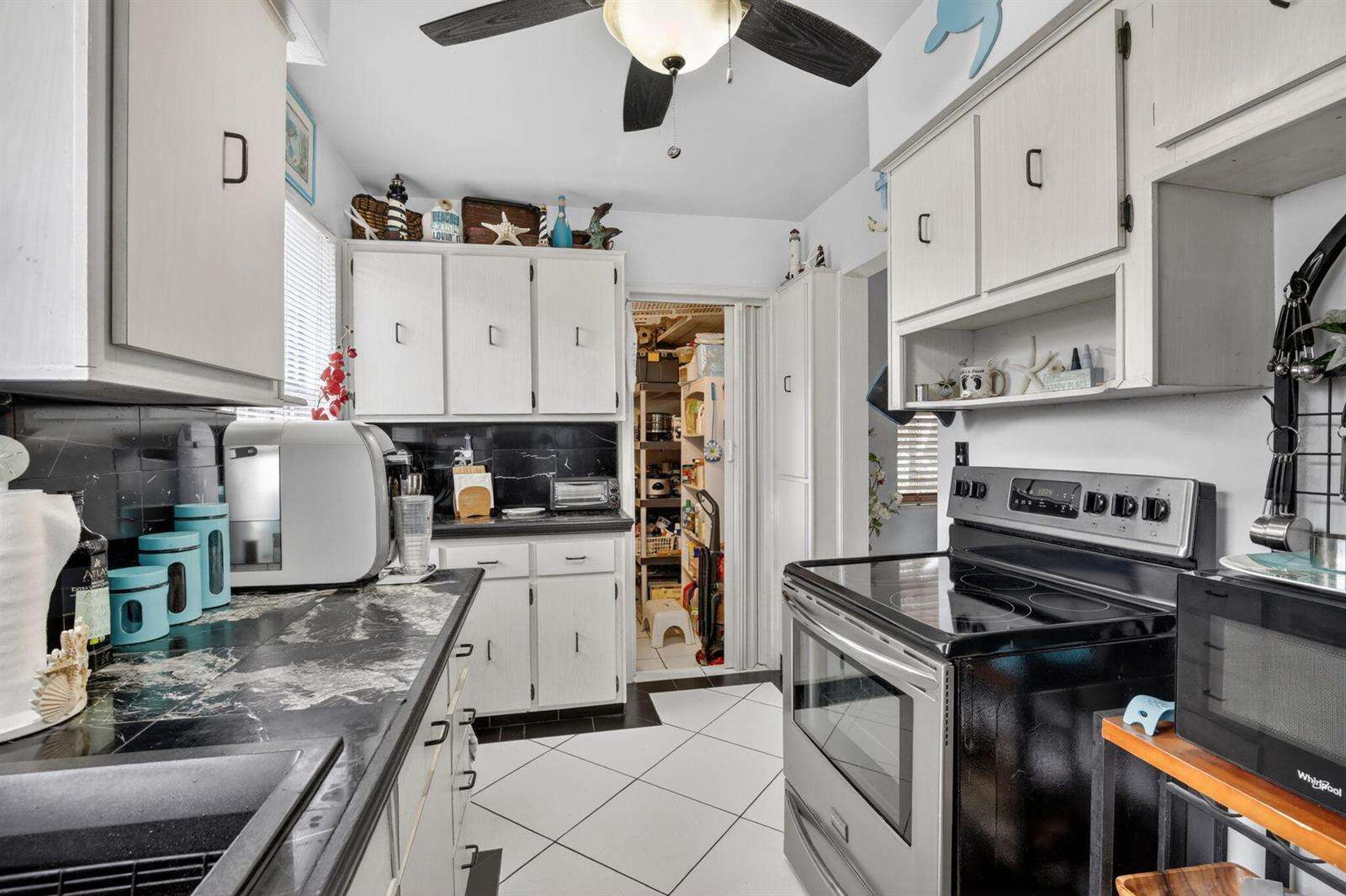 7140 Meade, Hollywood, FL 33024 - For Sale photo 16