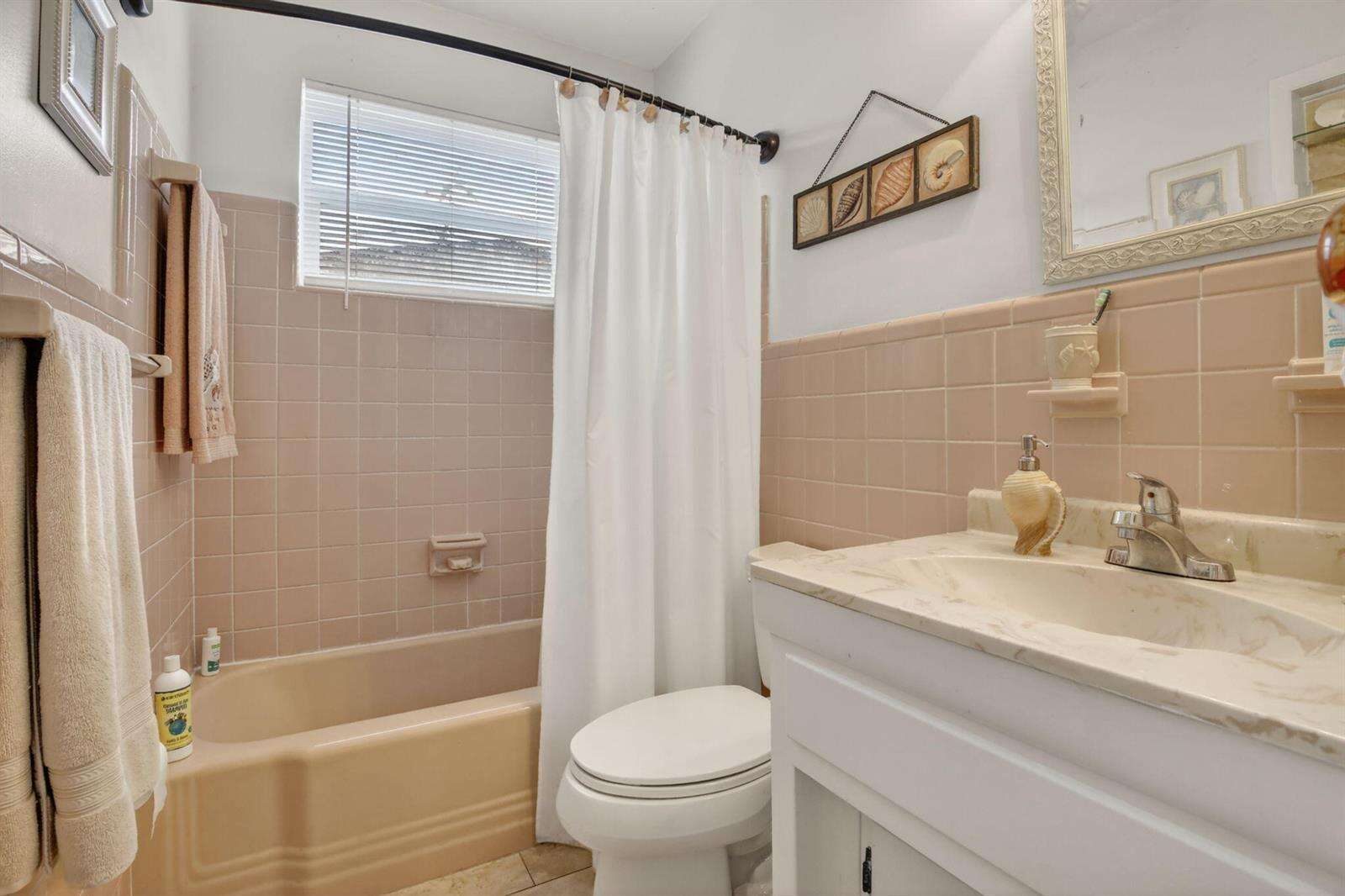 7140 Meade, Hollywood, FL 33024 - For Sale photo 29