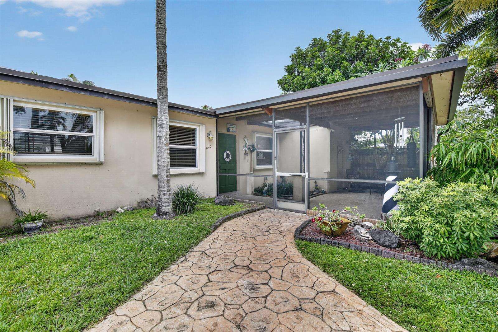 7140 Meade, Hollywood, FL 33024 - For Sale photo 32