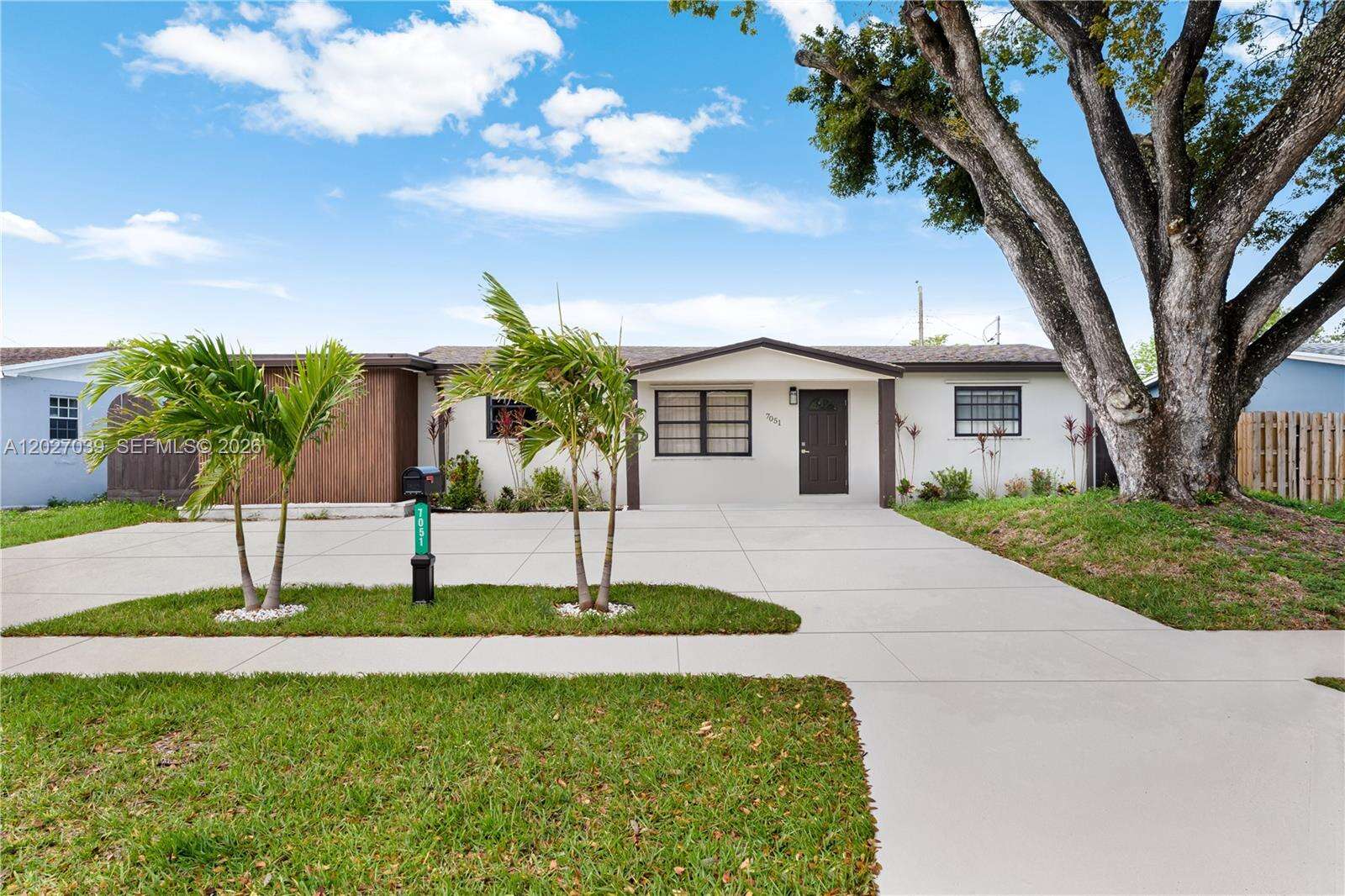 7051 Tyler St, Hollywood, FL 33024 - For Sale photo 4
