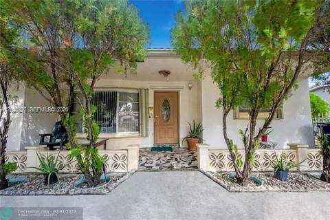 1109 4th Ct, Hallandale Beach, FL 33009 - For Sale photo 2
