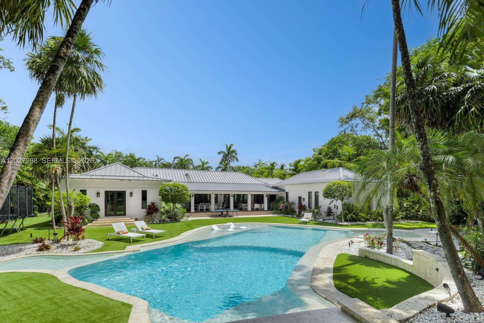 7101 66th St, Miami, FL 33143 - For Sale photo 57