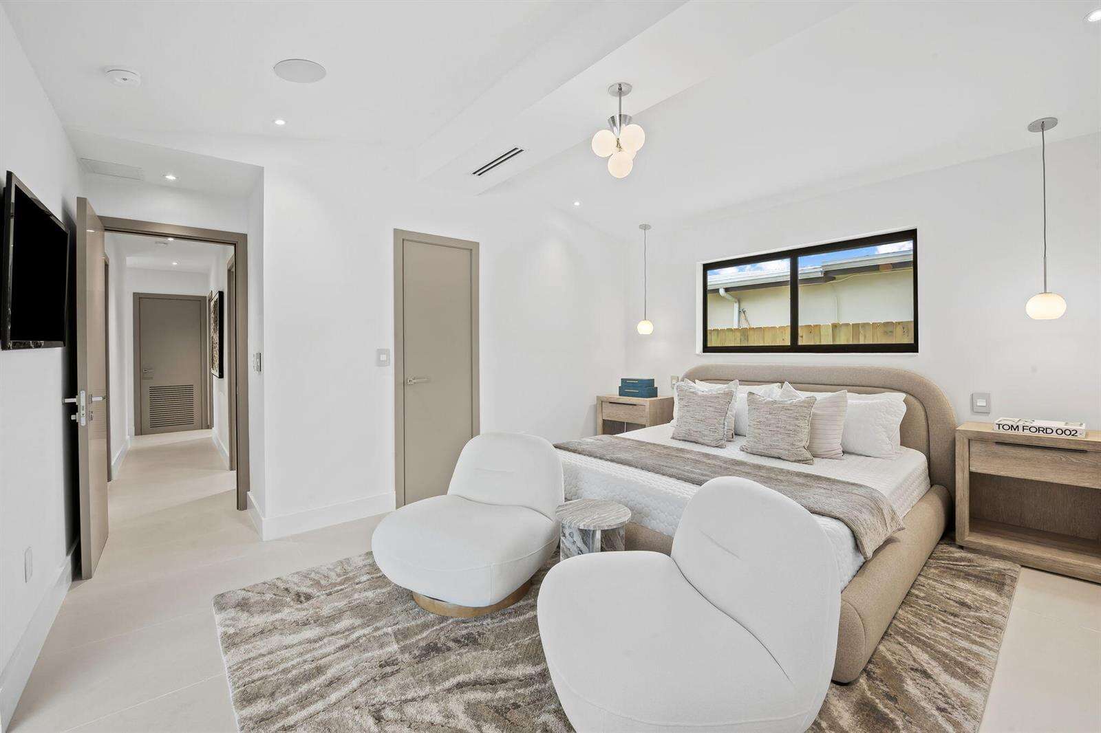 2370 195th, Miami, FL 33180 - For Sale photo 12
