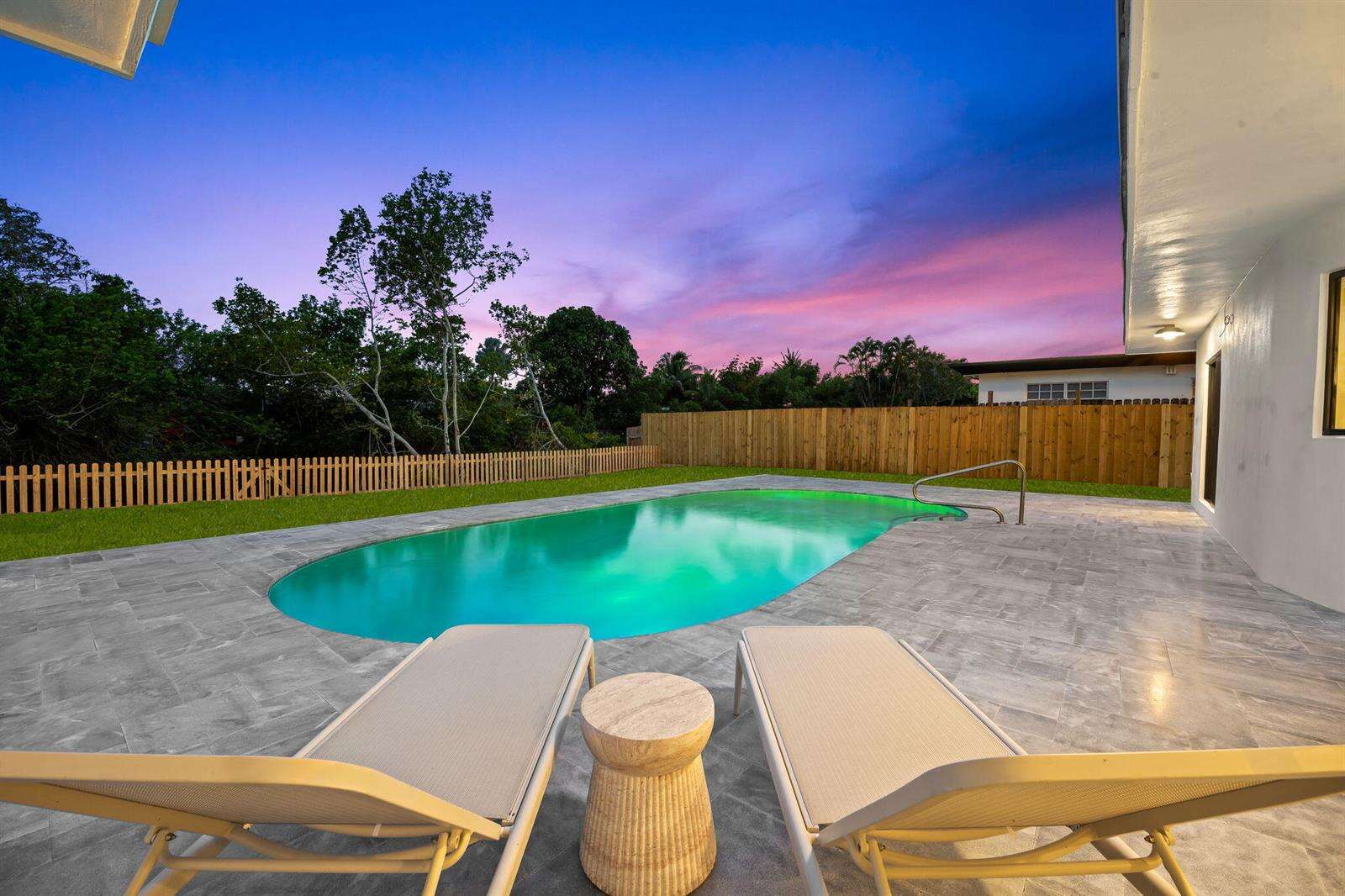 2370 195th, Miami, FL 33180 - For Sale photo 27