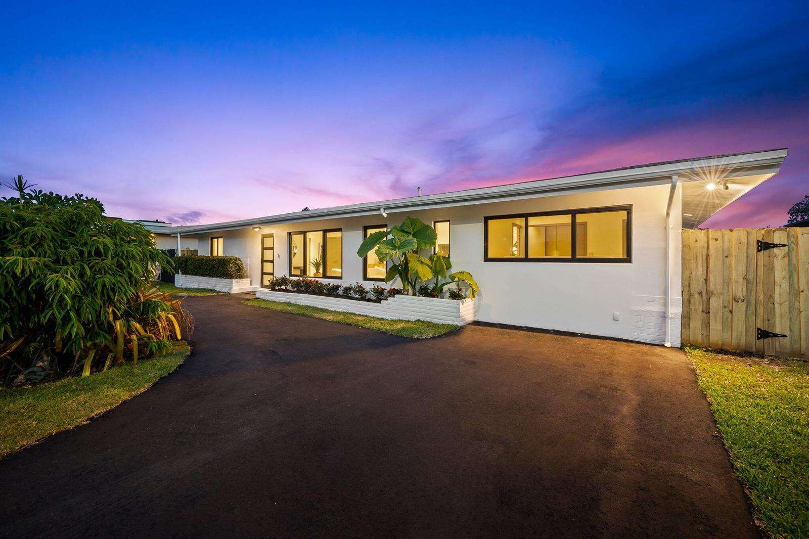 2370 195th, Miami, FL 33180 - For Sale photo 29