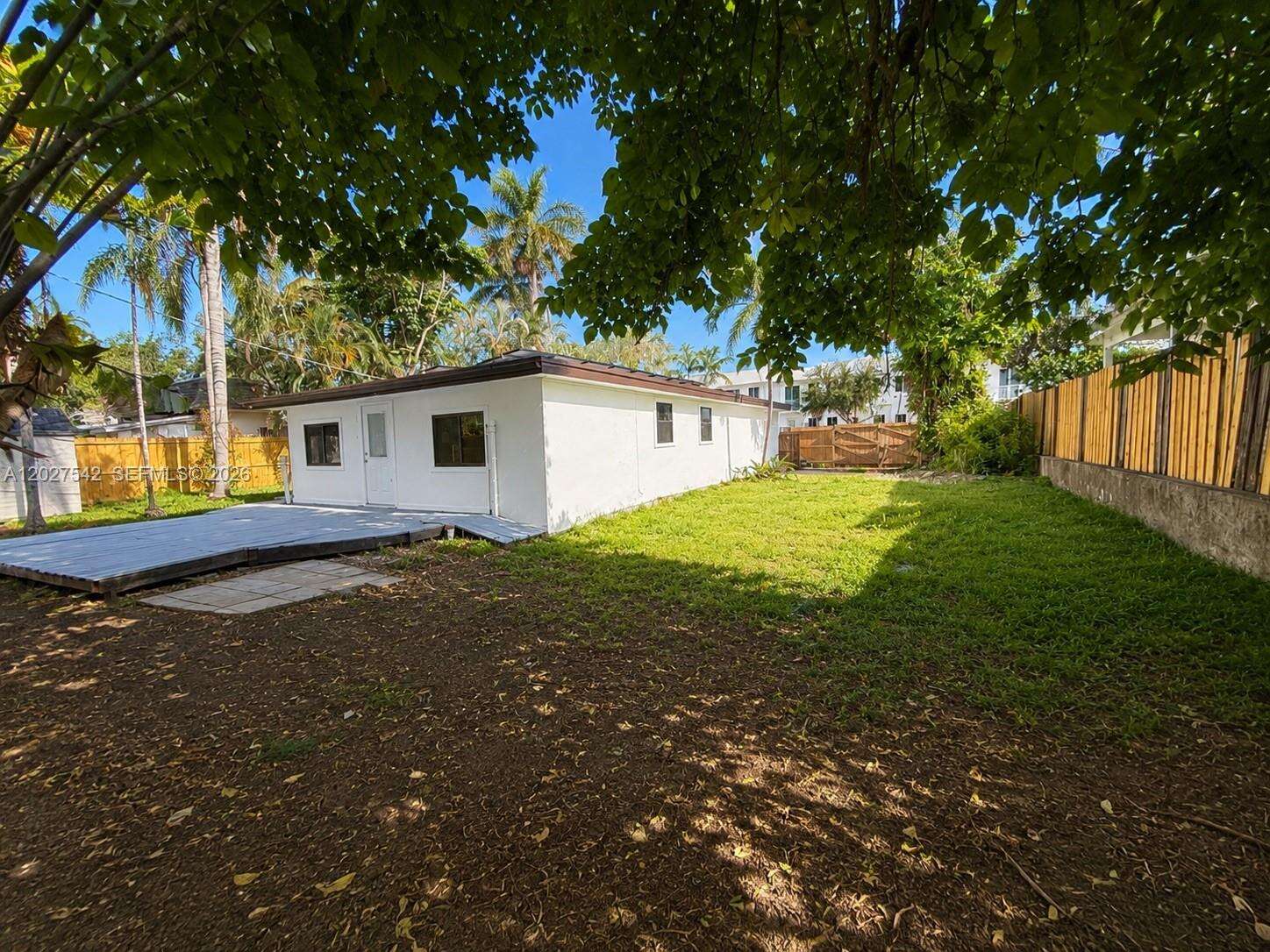 2627 213th St, Miami, FL 33180 - For Sale photo 12