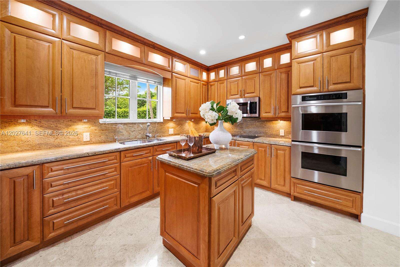1776 Michigan Ave, Miami Beach, FL 33139 - Pending Sale photo 12