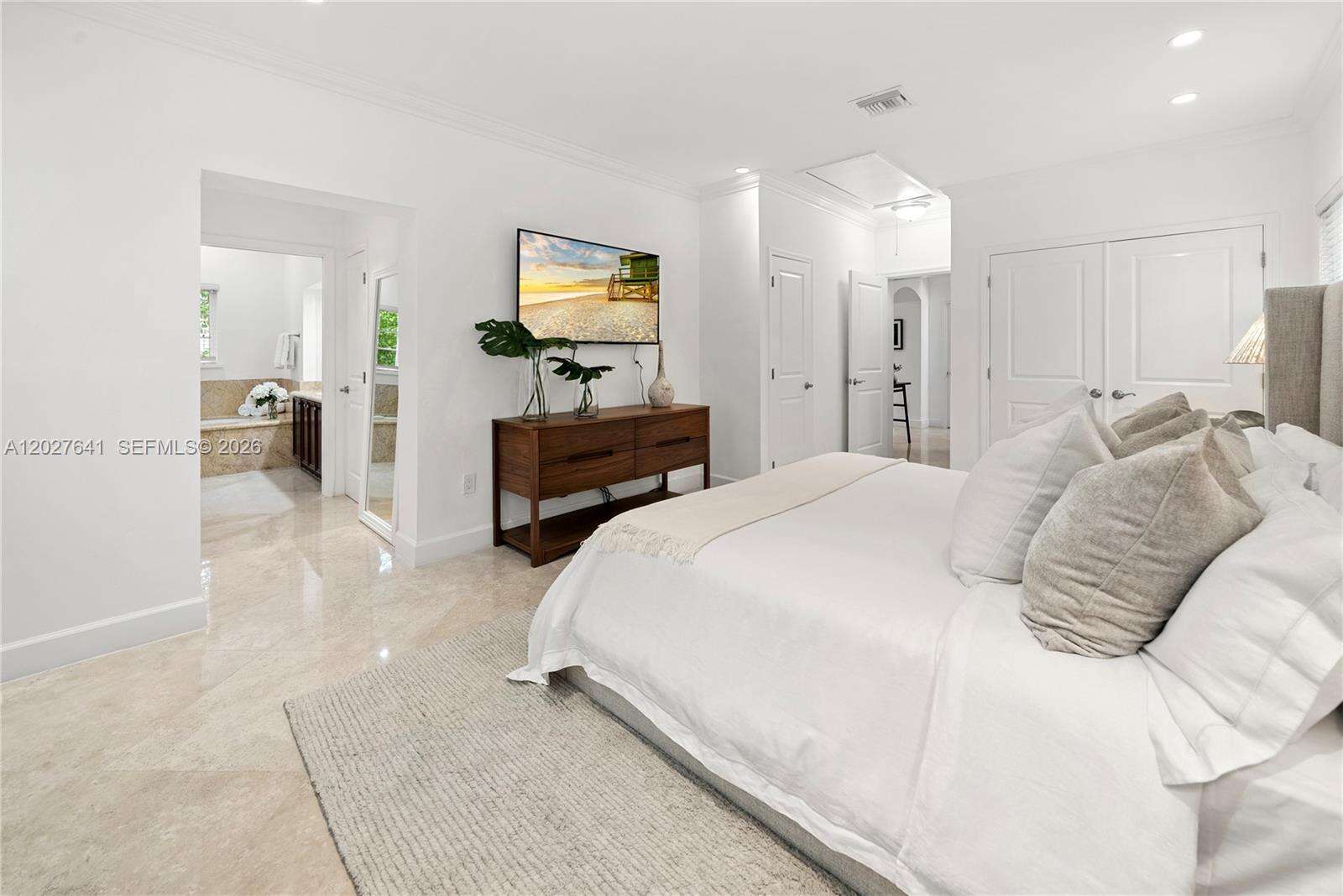 1776 Michigan Ave, Miami Beach, FL 33139 - Pending Sale photo 15
