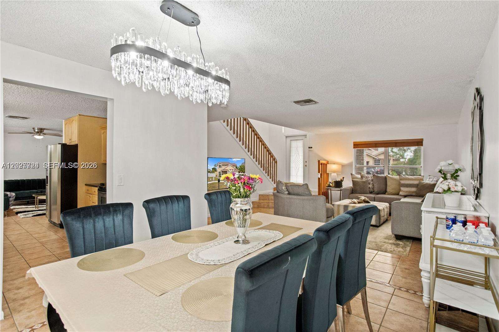 1051 95th Ter, Pembroke Pines, FL 33025 - For Sale photo 11