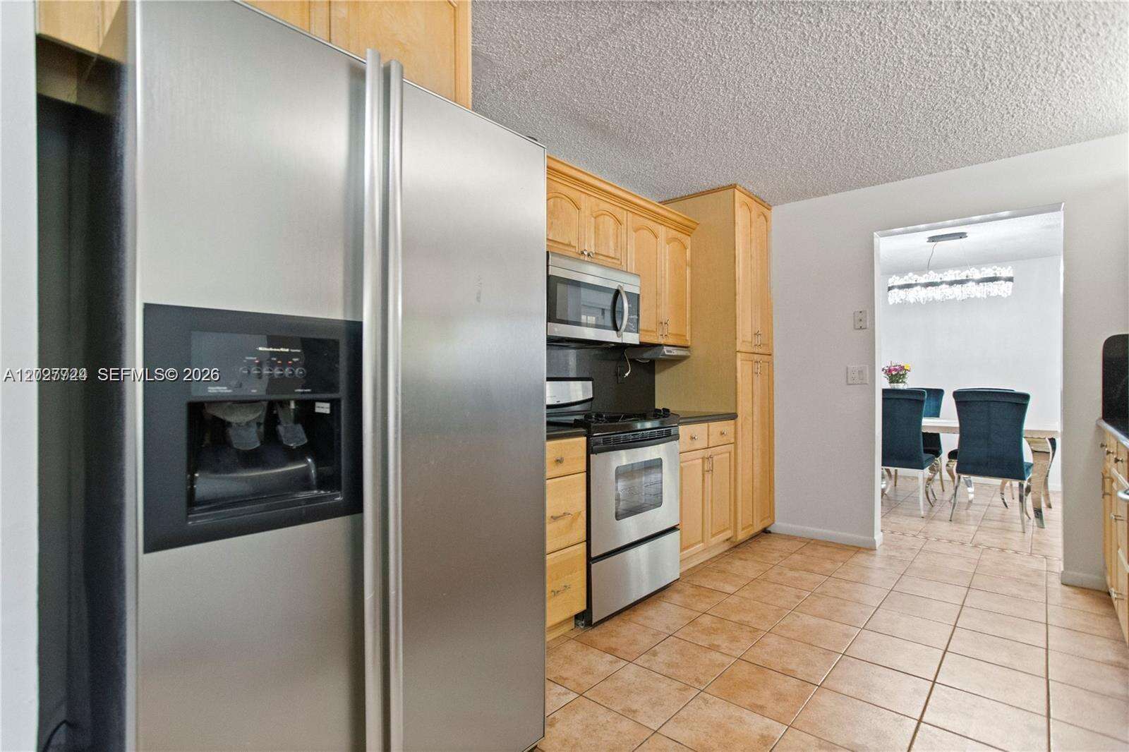 1051 95th Ter, Pembroke Pines, FL 33025 - For Sale photo 14