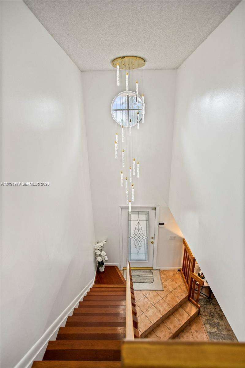 1051 95th Ter, Pembroke Pines, FL 33025 - For Sale photo 22