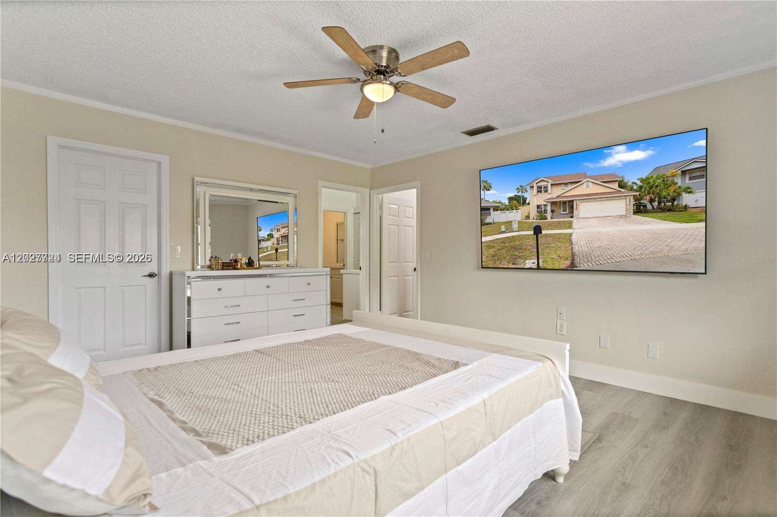 1051 95th Ter, Pembroke Pines, FL 33025 - For Sale photo 26