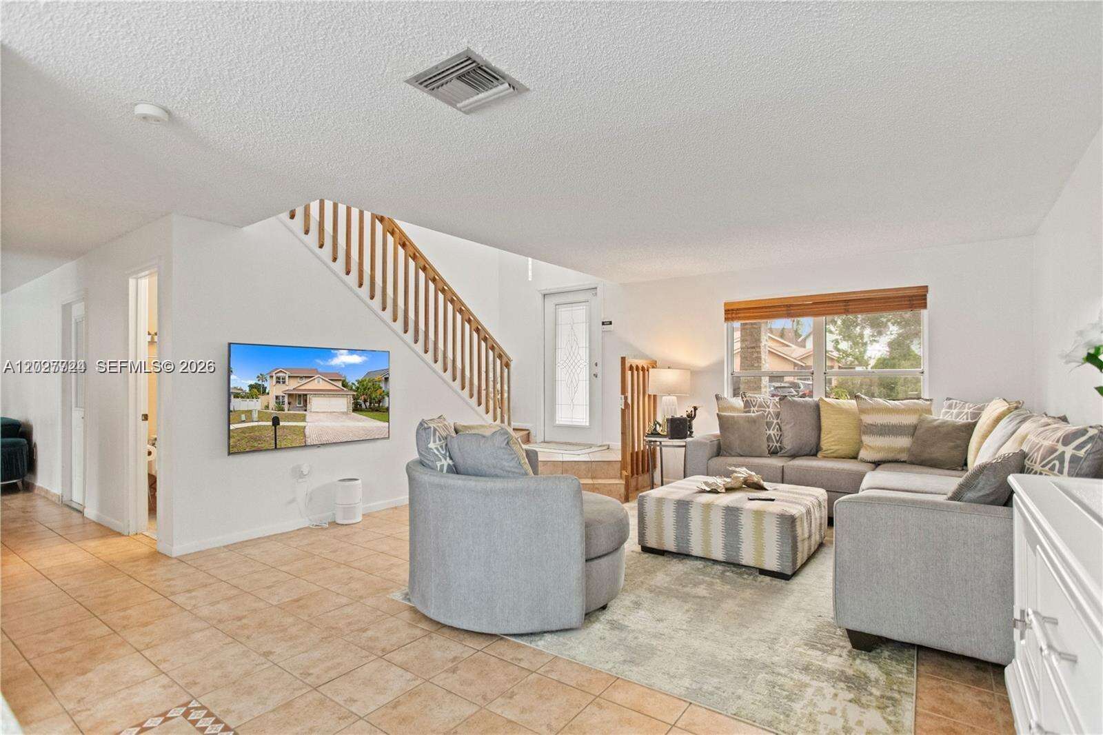 1051 95th Ter, Pembroke Pines, FL 33025 - For Sale photo 10