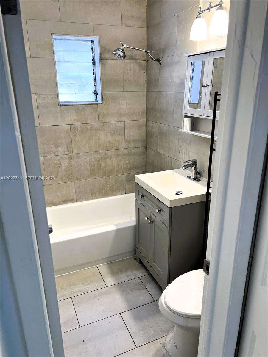 2226 Cody St, Hollywood, FL 33020 - For Sale photo 14