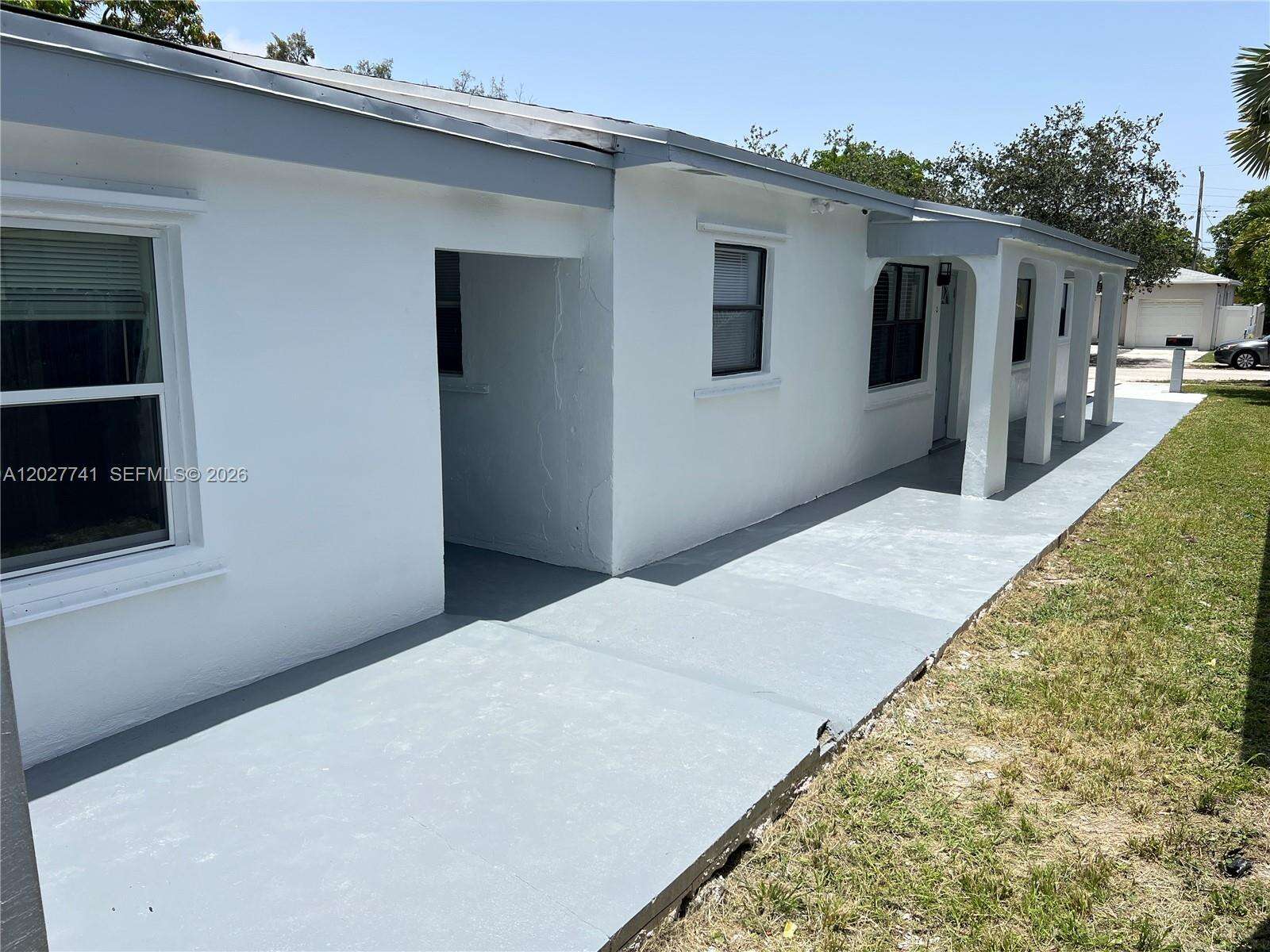 2226 Cody St, Hollywood, FL 33020 - For Sale photo 4