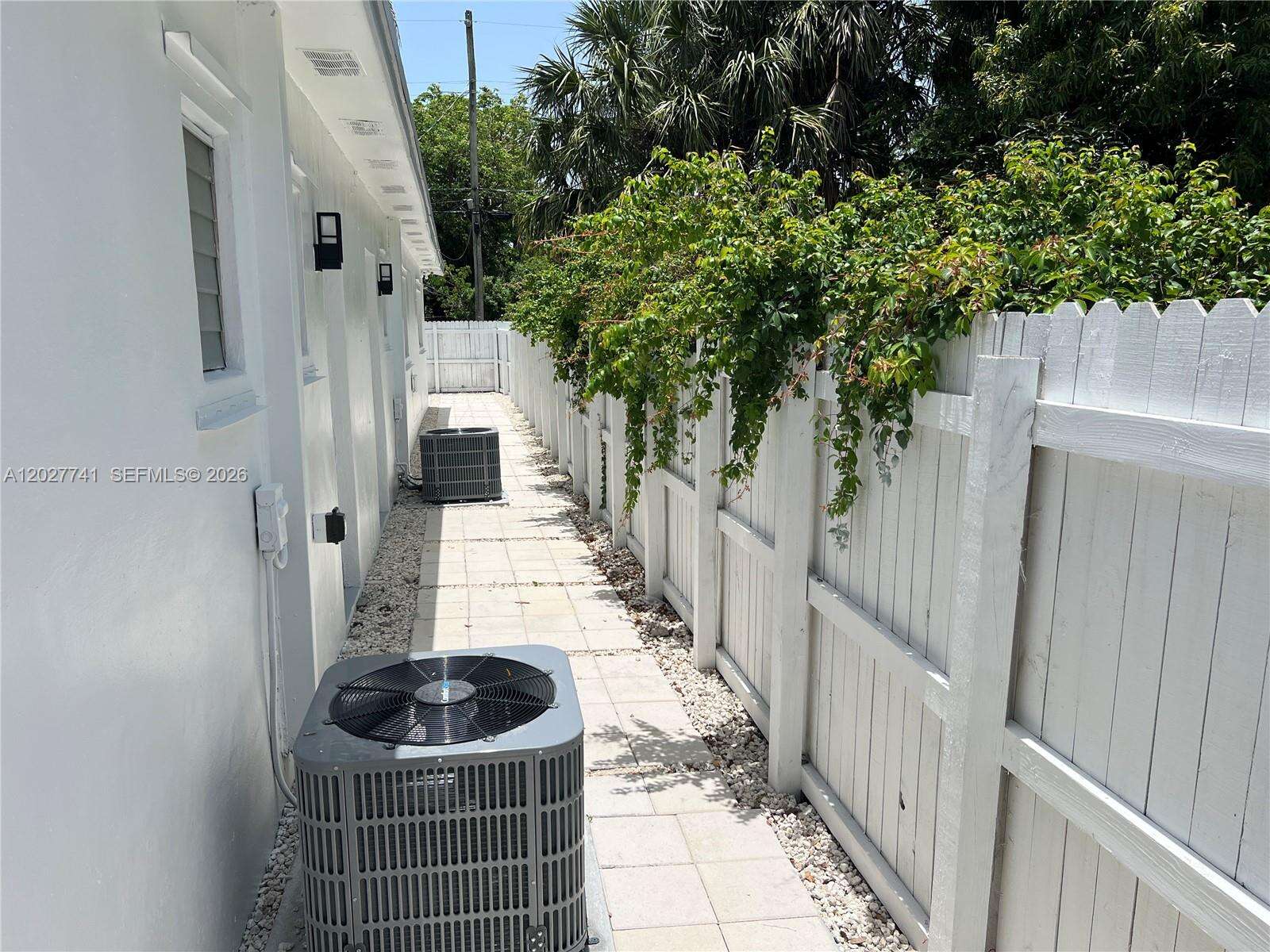 2226 Cody St, Hollywood, FL 33020 - For Sale photo 7