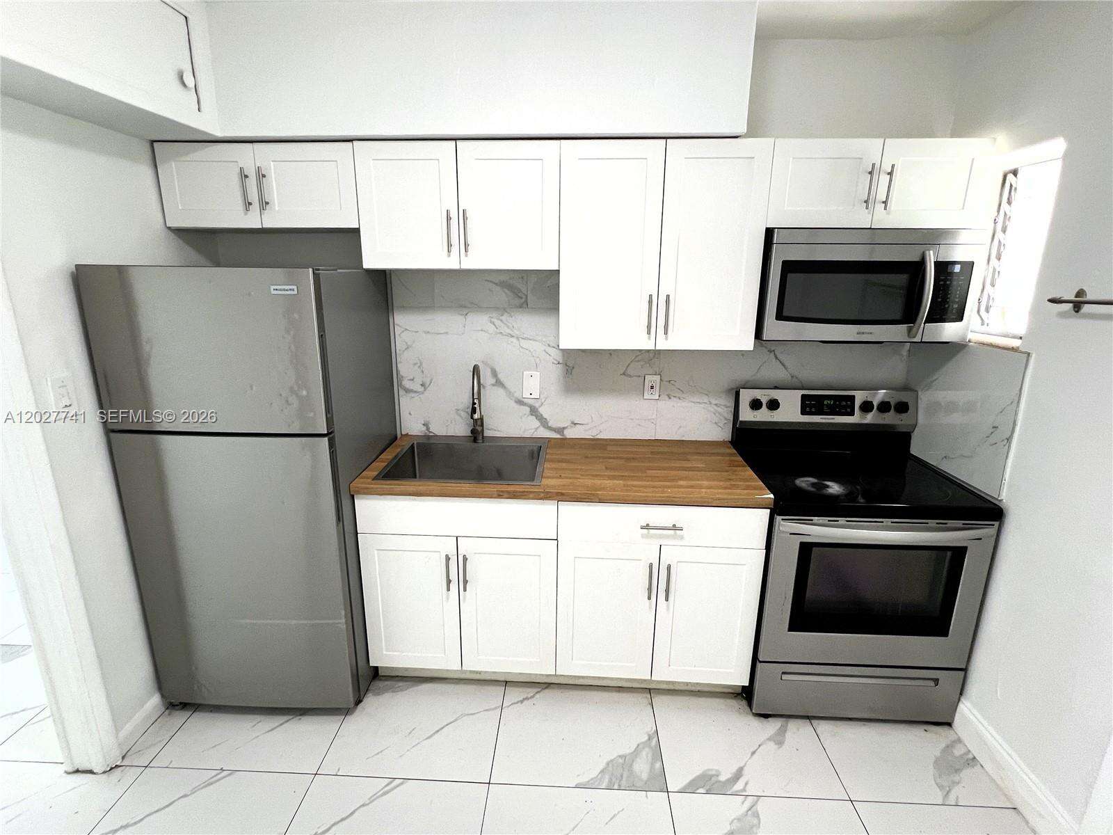 2226 Cody St, Hollywood, FL 33020 - For Sale photo 10