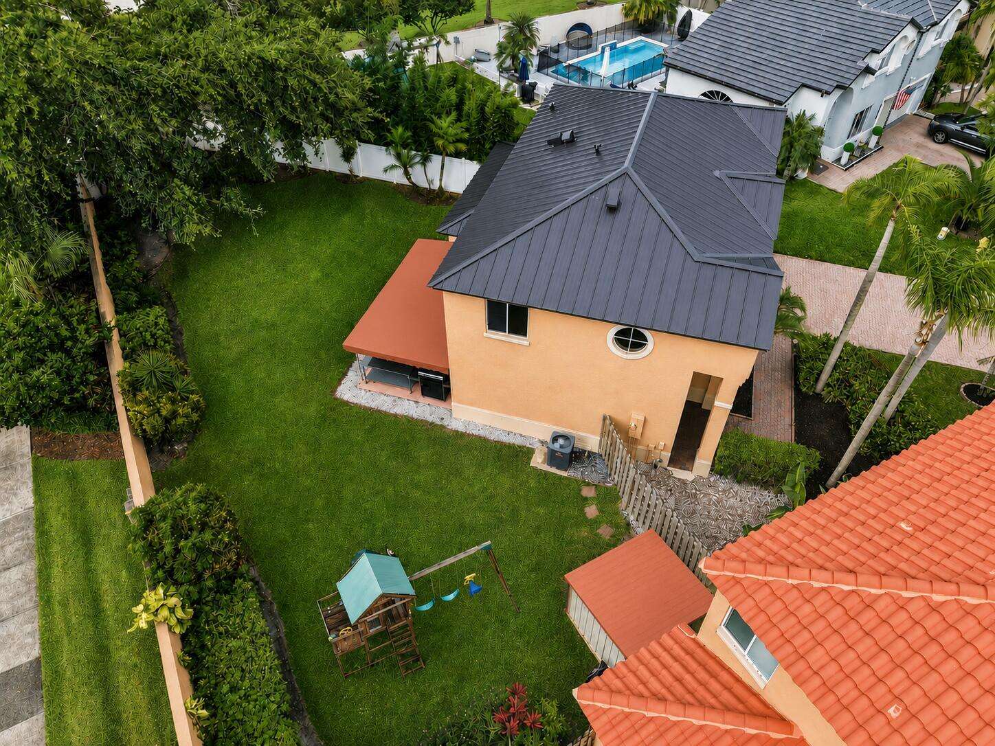 2510 Rampart, Hollywood, FL 33026 - For Sale photo 2