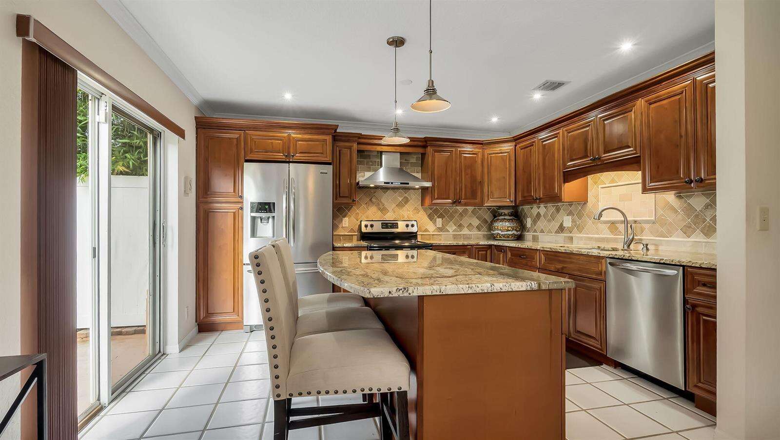 2510 Rampart, Hollywood, FL 33026 - For Sale photo 12