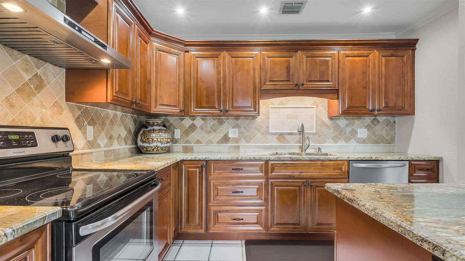 2510 Rampart, Hollywood, FL 33026 - For Sale photo 10