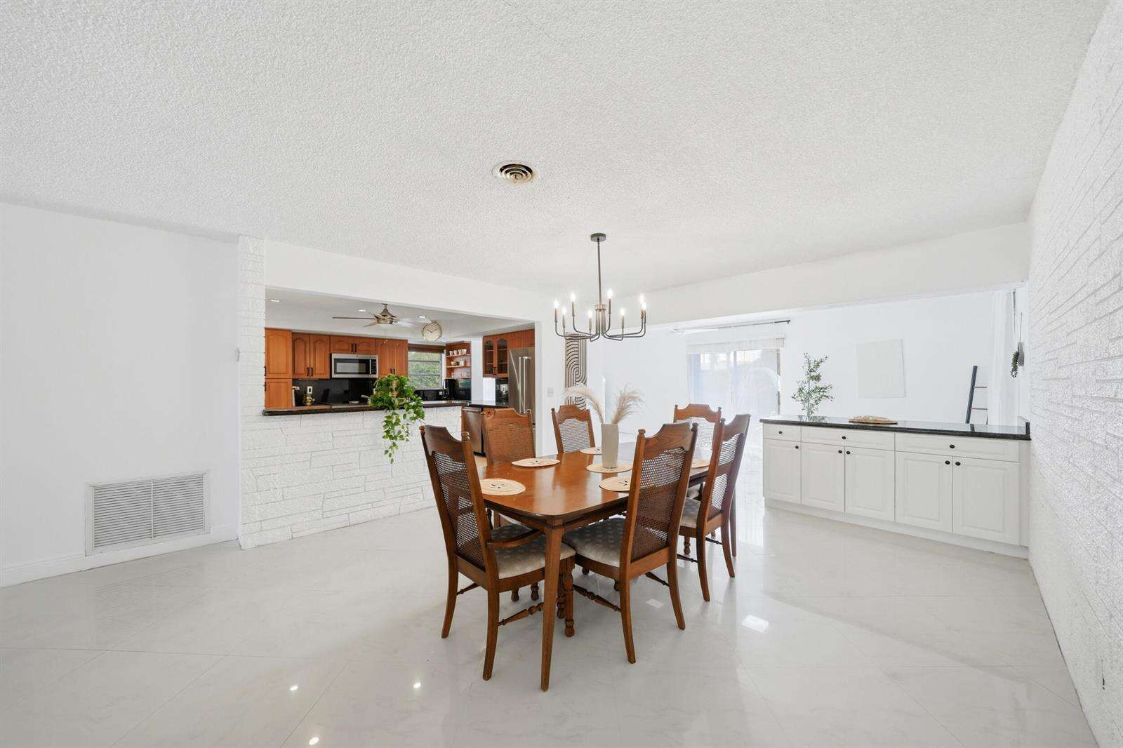 5501 Monroe, Hollywood, FL 33021 - For Sale photo 19