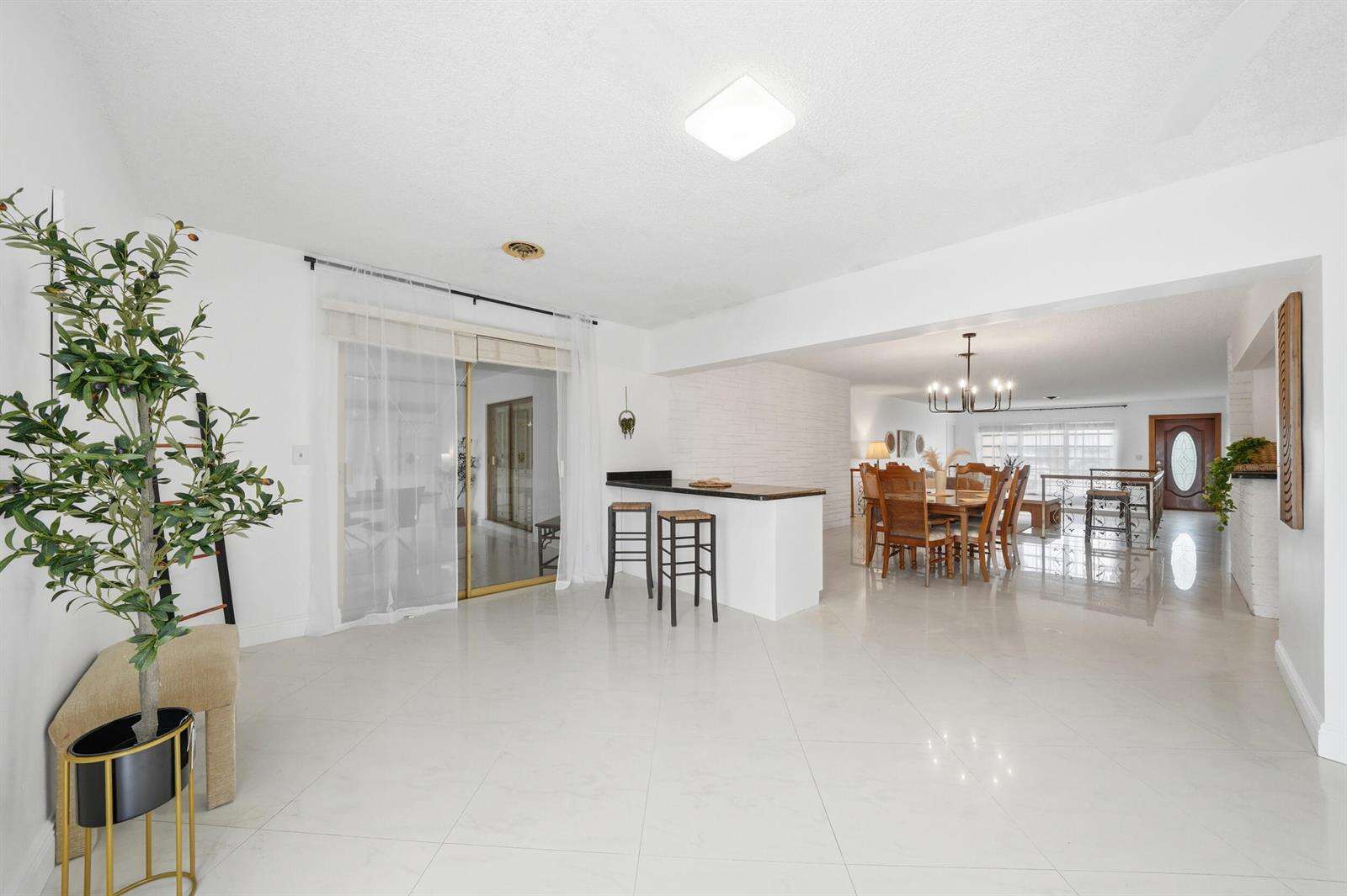 5501 Monroe, Hollywood, FL 33021 - For Sale photo 20