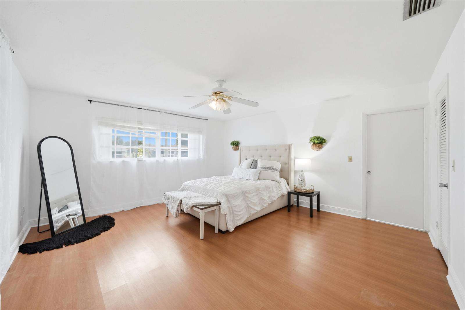 5501 Monroe, Hollywood, FL 33021 - For Sale photo 3