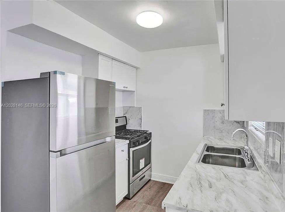 2627 Lincoln St, Hollywood, FL 33020 - For Sale photo 9