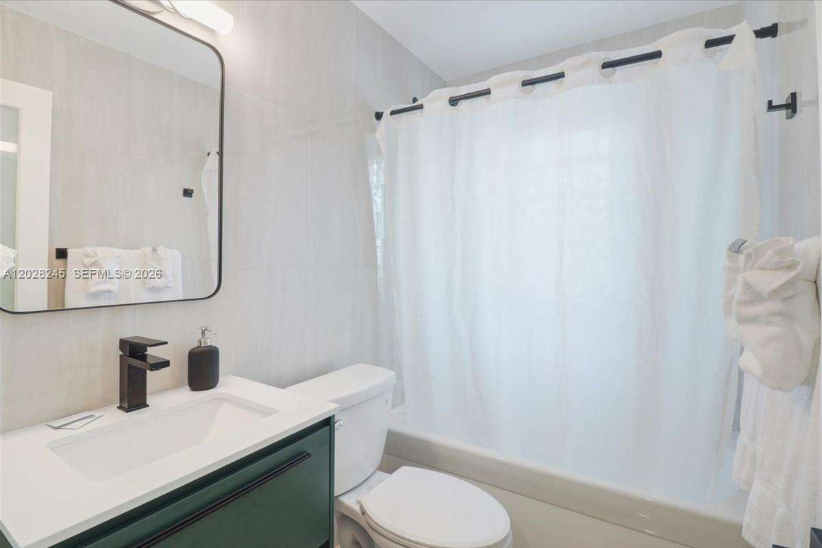 2215 Cleveland St, Hollywood, FL 33020 - For Sale photo 20