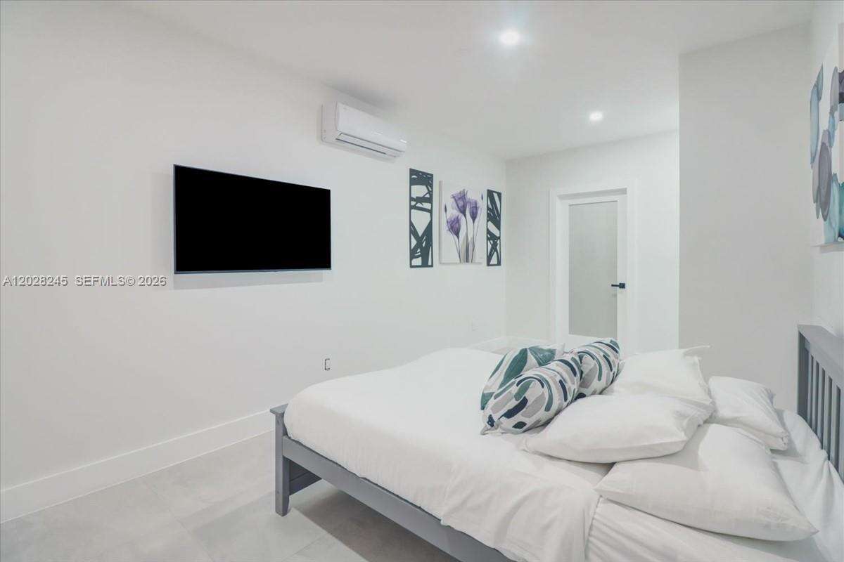 2215 Cleveland St, Hollywood, FL 33020 - For Sale photo 21