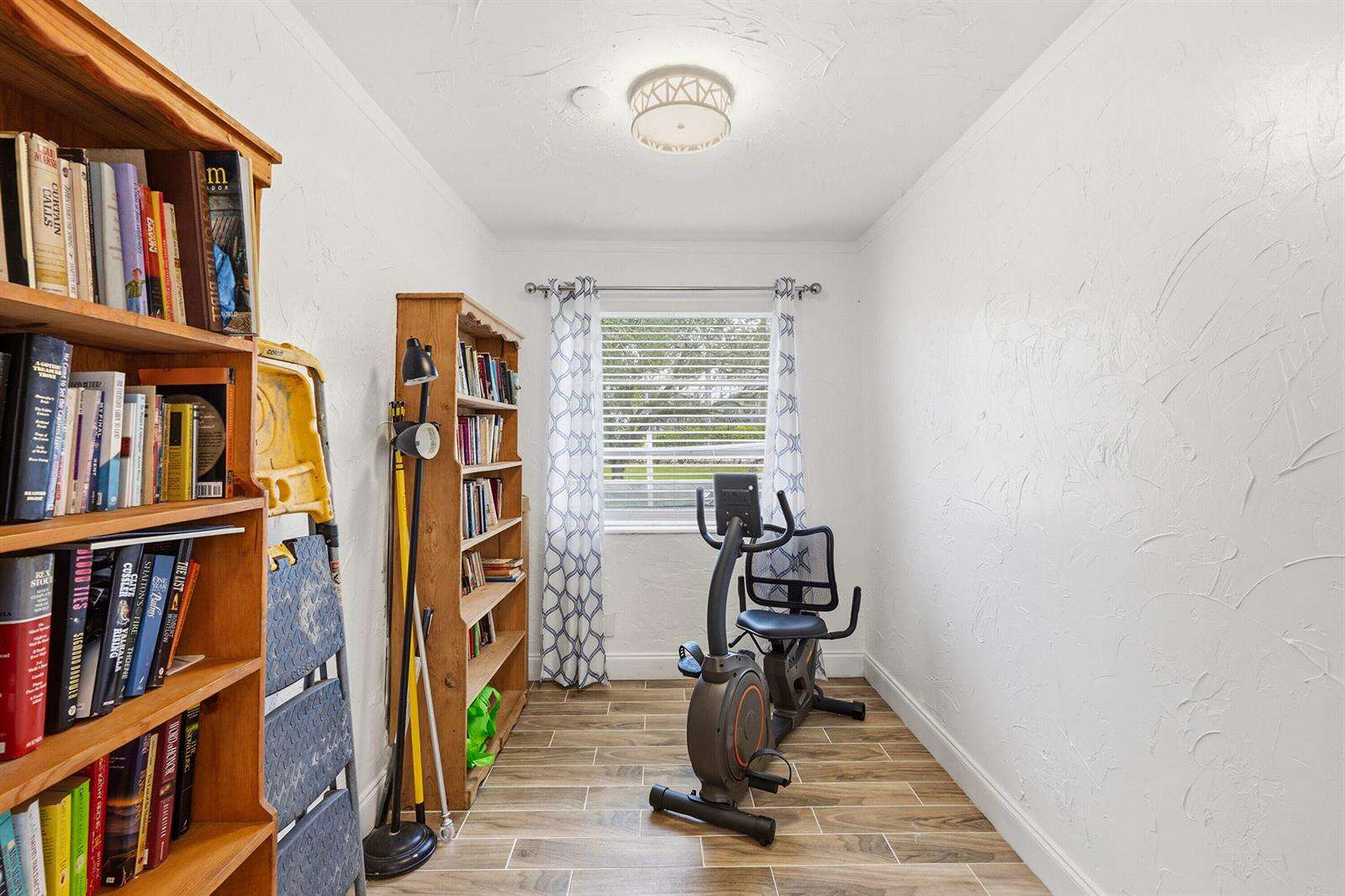 6404 Oak, Hollywood, FL 33024 - For Sale photo 12
