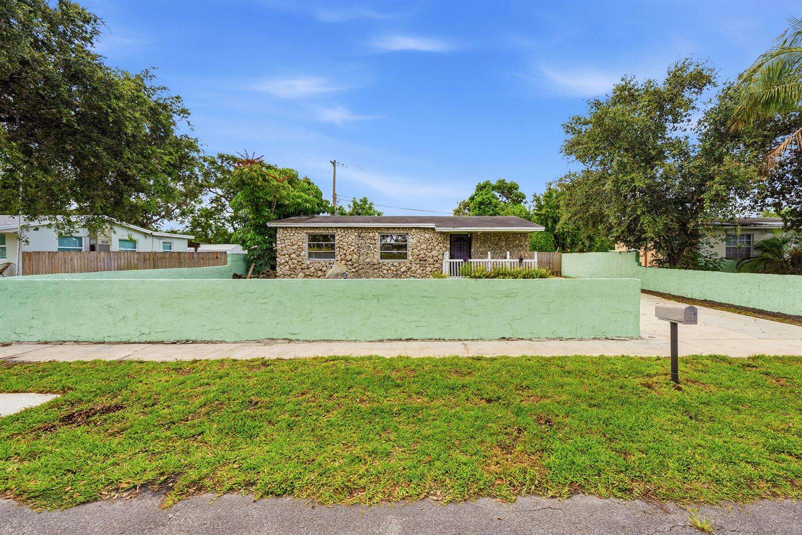 6404 Oak, Hollywood, FL 33024 - For Sale photo 22