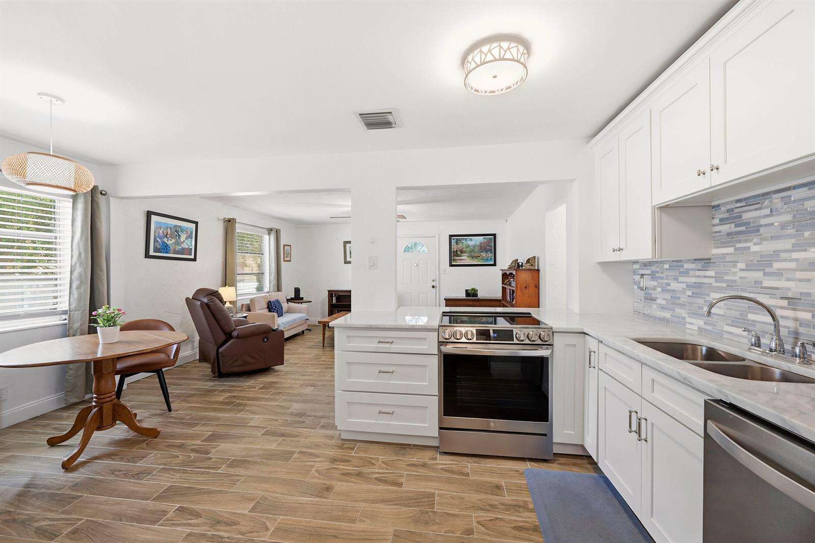 6404 Oak, Hollywood, FL 33024 - For Sale photo 4