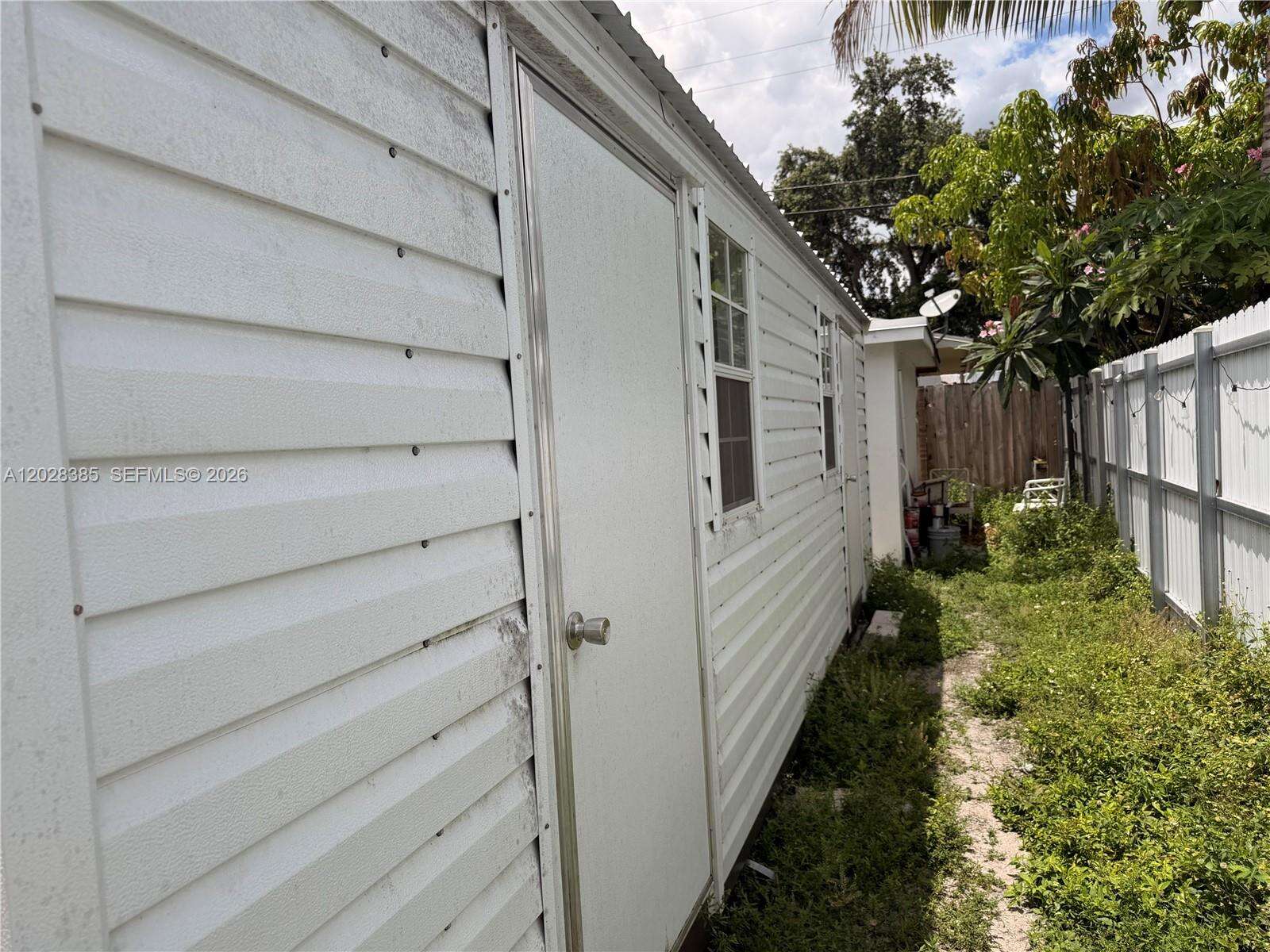 6025 40th St, Miramar, FL 33023 - For Sale photo 24