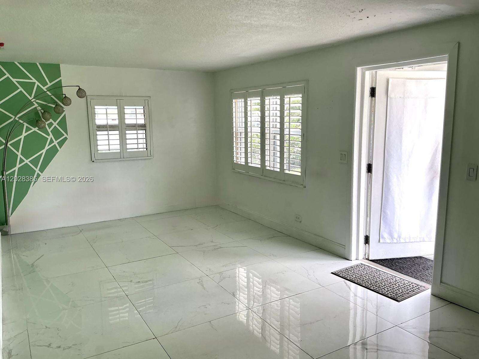 6025 40th St, Miramar, FL 33023 - For Sale photo 5