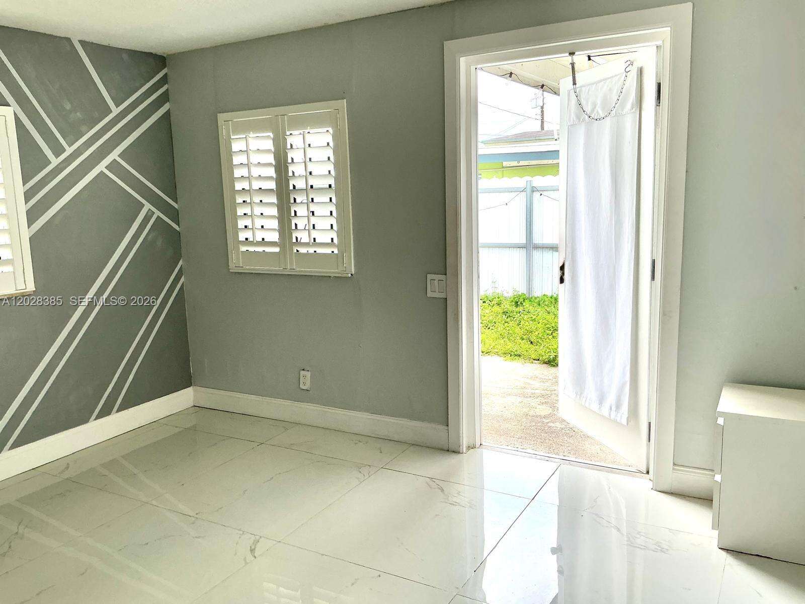 6025 40th St, Miramar, FL 33023 - For Sale photo 9