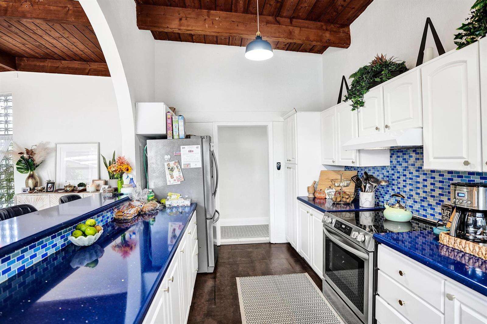 521 Highland, Hollywood, FL 33021 - For Sale photo 10