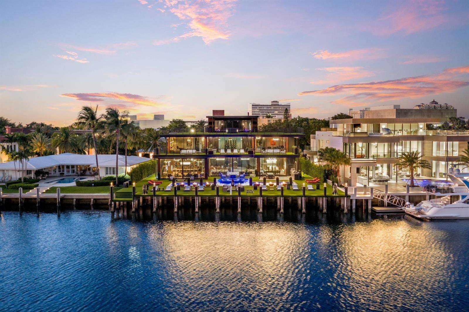 733 Middle River, Fort Lauderdale, FL 33304 - For Sale photo 1