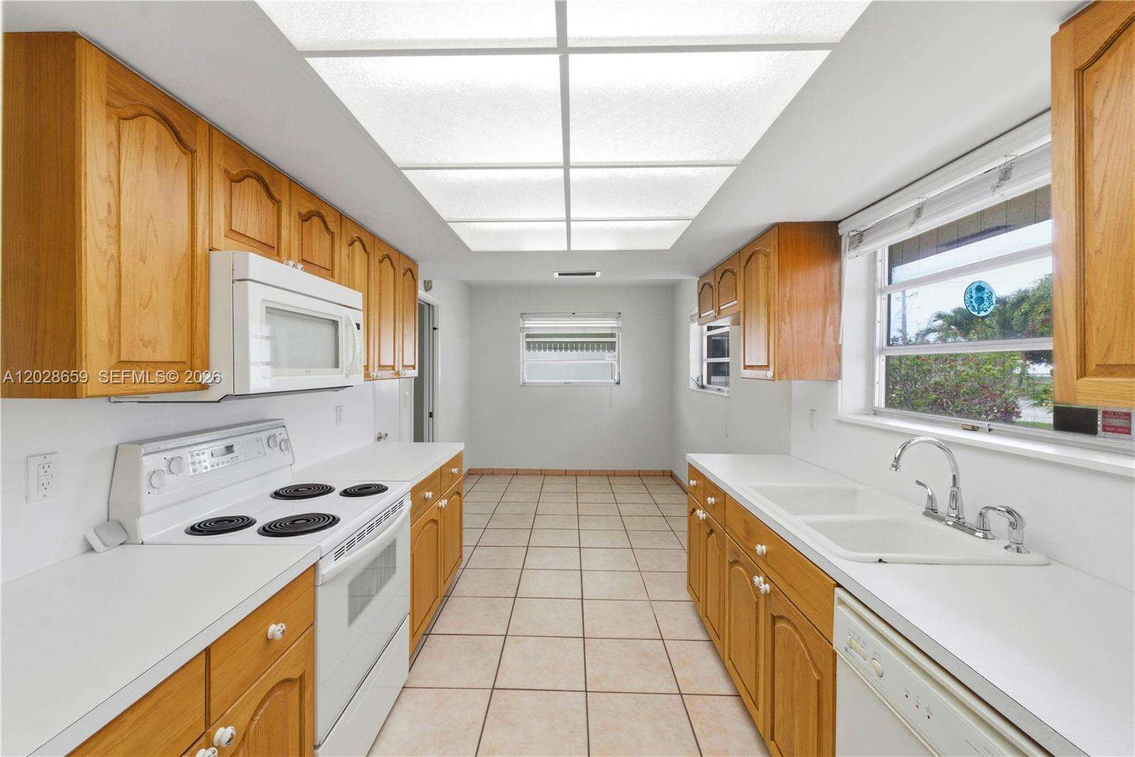 2210 52nd Ave, Hollywood, FL 33021 - For Sale photo 14