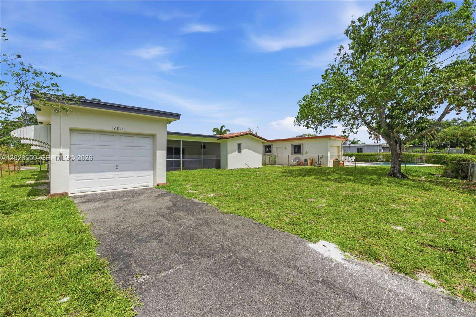 2210 52nd Ave, Hollywood, FL 33021 - For Sale photo 7