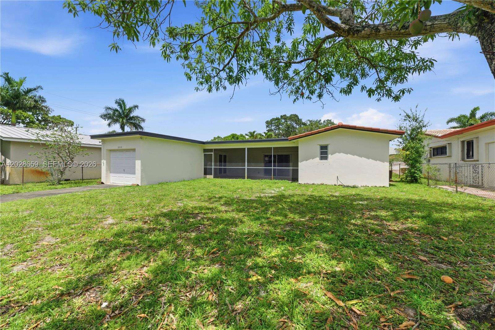 2210 52nd Ave, Hollywood, FL 33021 - For Sale photo 9